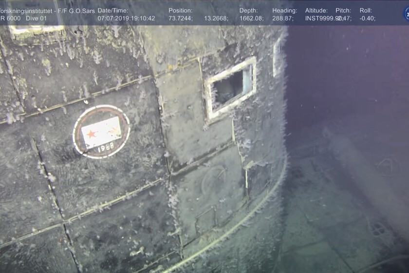 El submarino nuclear Komsomolets se hundió en aguas europeas hace casi 40 años. El asunto está en lo que aún libera al mar