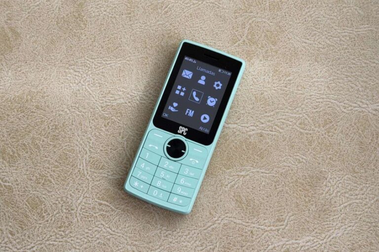 Cambié mi móvil de 1.500 euros por uno de 40 euros que ni siquiera tiene WhatsApp. Mereció la pena