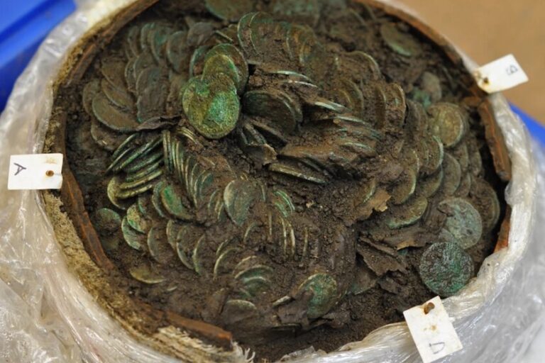 15.000 monedas de plata y un posible récord: Gales está ante el mayor tesoro romano jamás encontrado allí