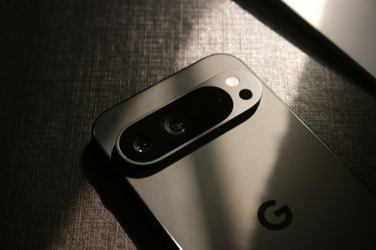 Mejores móviles pequeños 2026: qué teléfono compacto comprar y 9 modelos recomendados