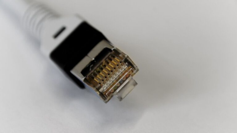 Mis PLC tienen puertos Ethernet: estos son los 3 usos que hago